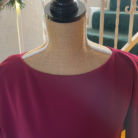 Kensie
Textured Knit Boat Neck Self-Tie Waist Short Sleeve Blouson Dress - Picture 10 of 12